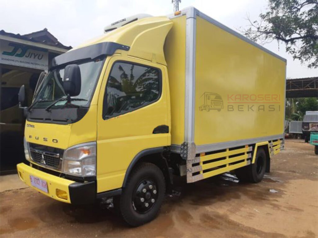 Mobil Box Pendingin 6 Ban